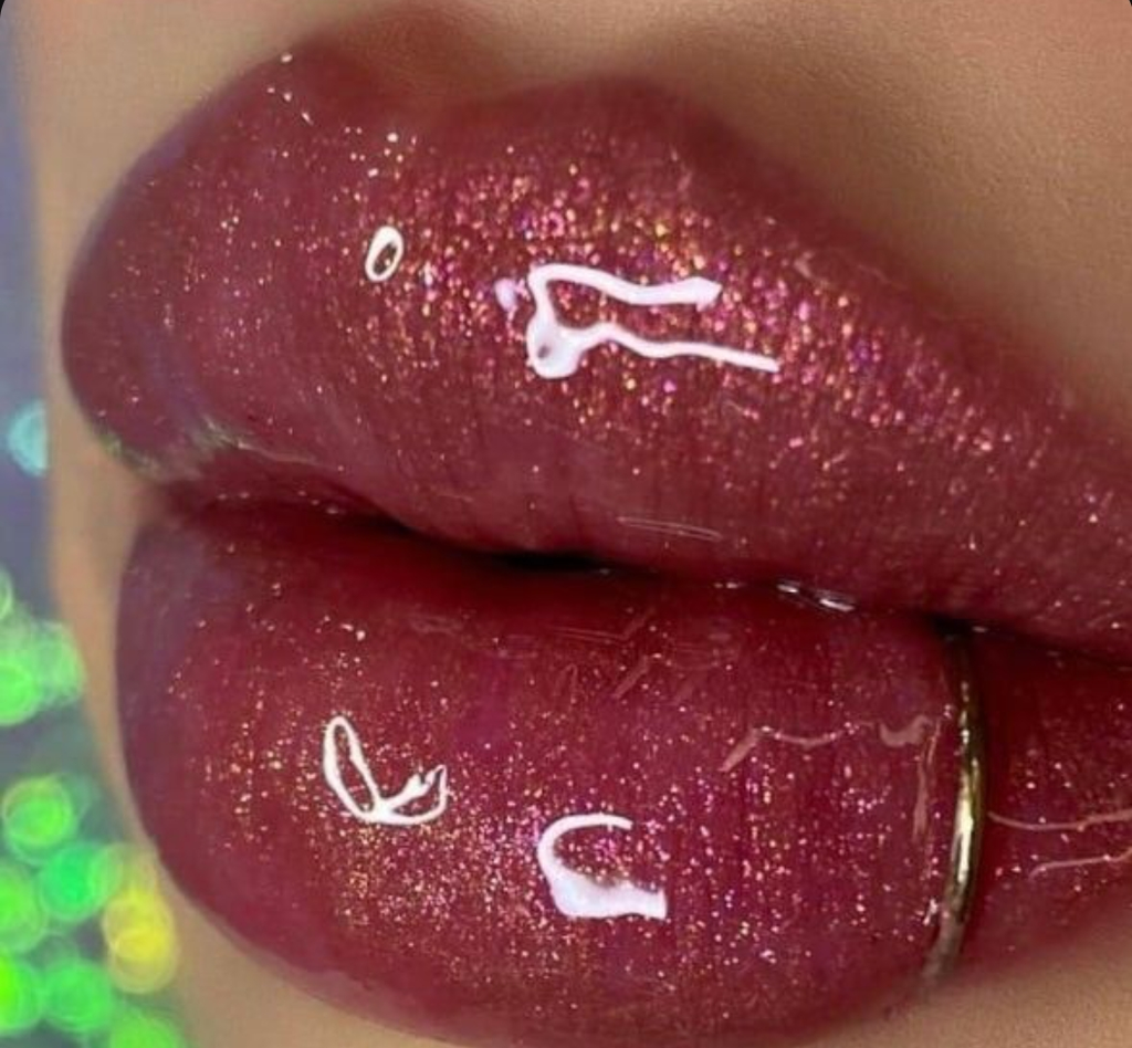 False lip rings