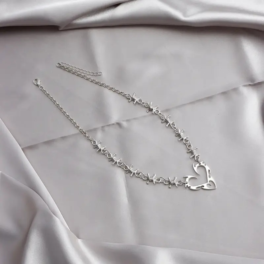 Flaming Thorns Necklace
