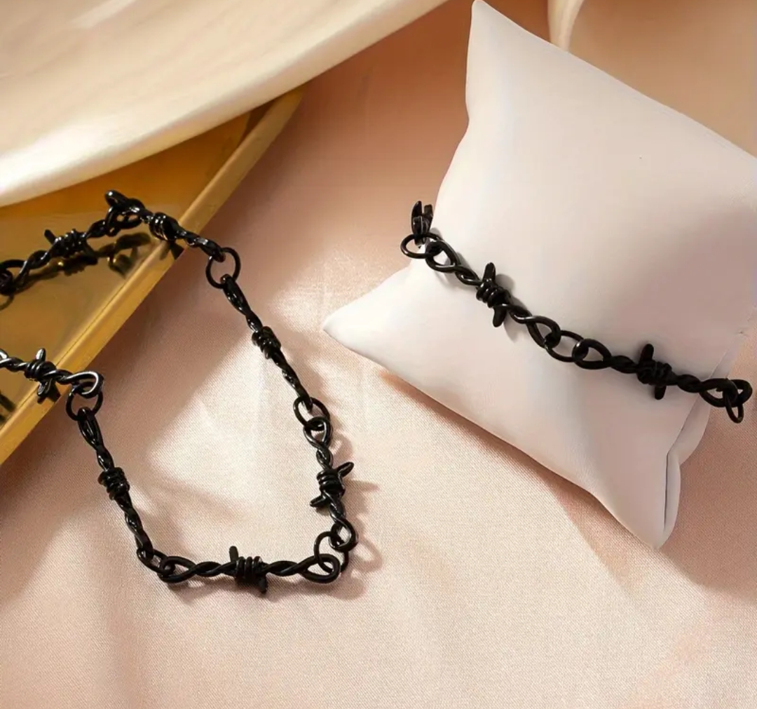 Barbed Iron Necklace And Bracelet Sets