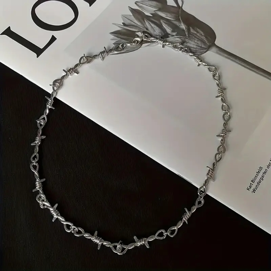 Barbed Iron Necklace And Bracelet Sets