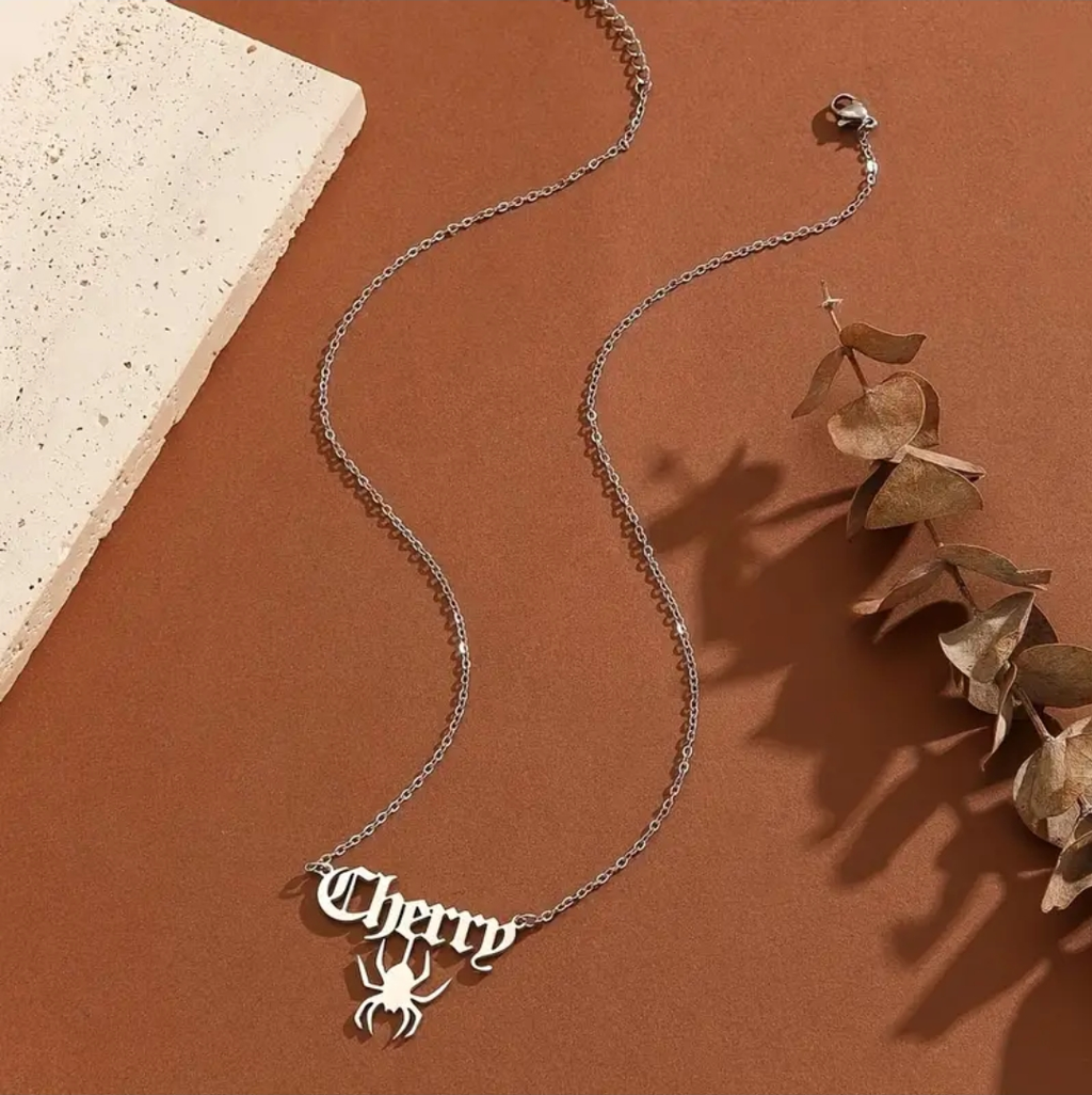 Dangled spider stainless steel necklace- Personalize