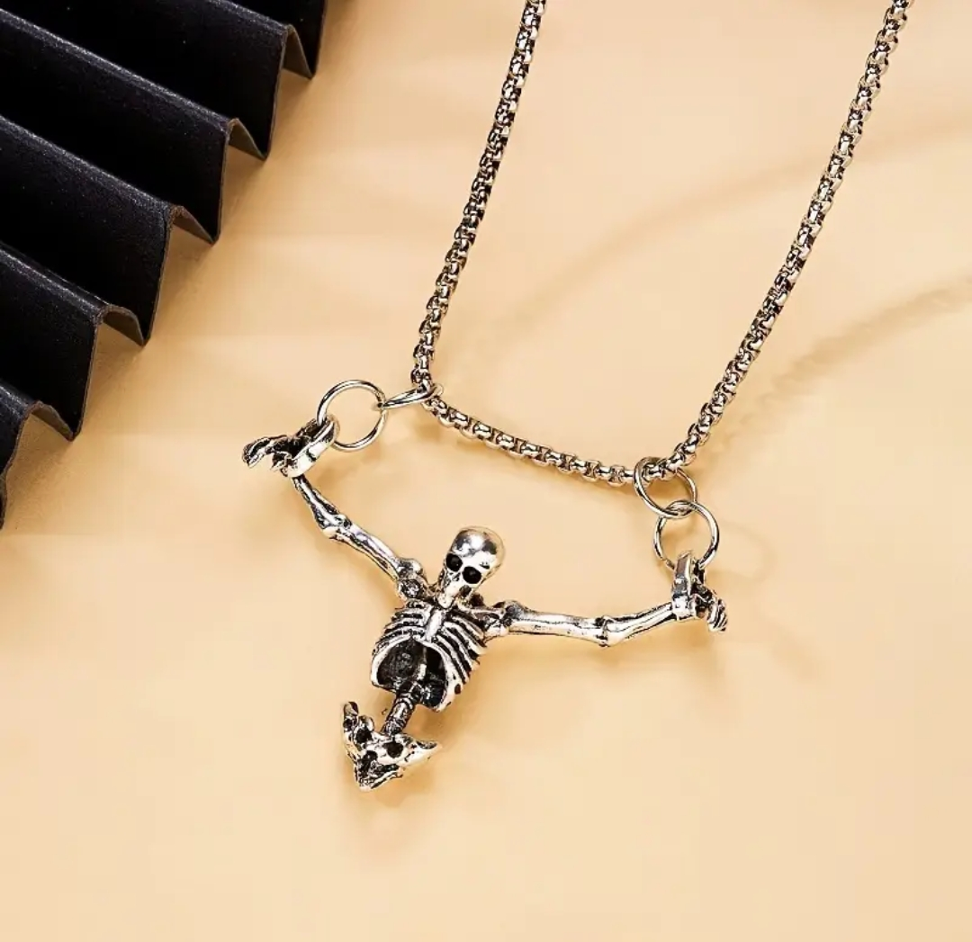 Cadaver's Bondage Necklace