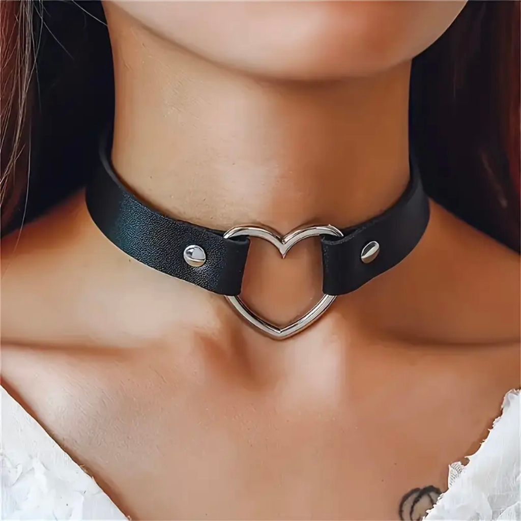 Black Heartlock leather Choker