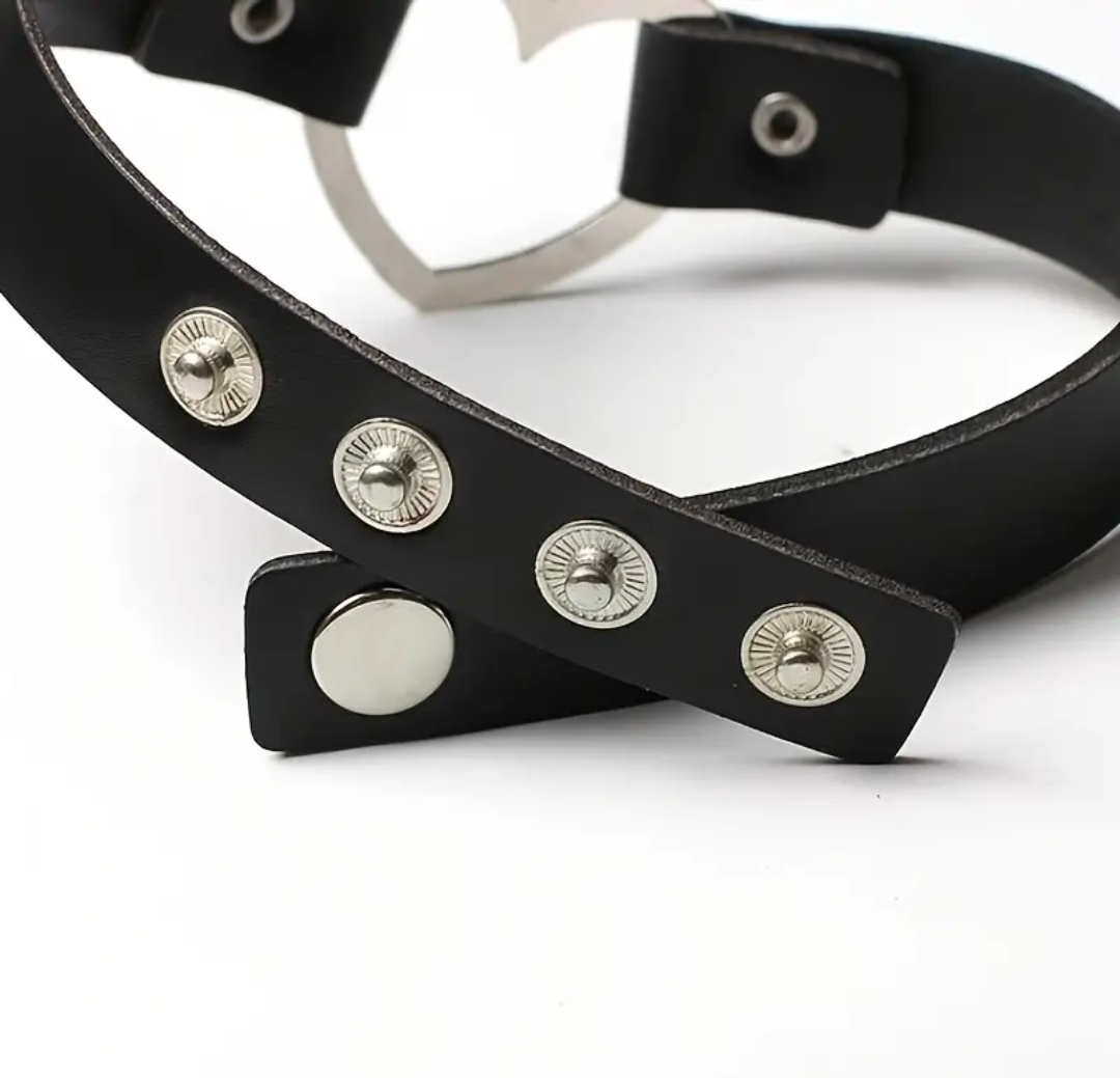 Black Heartlock leather Choker