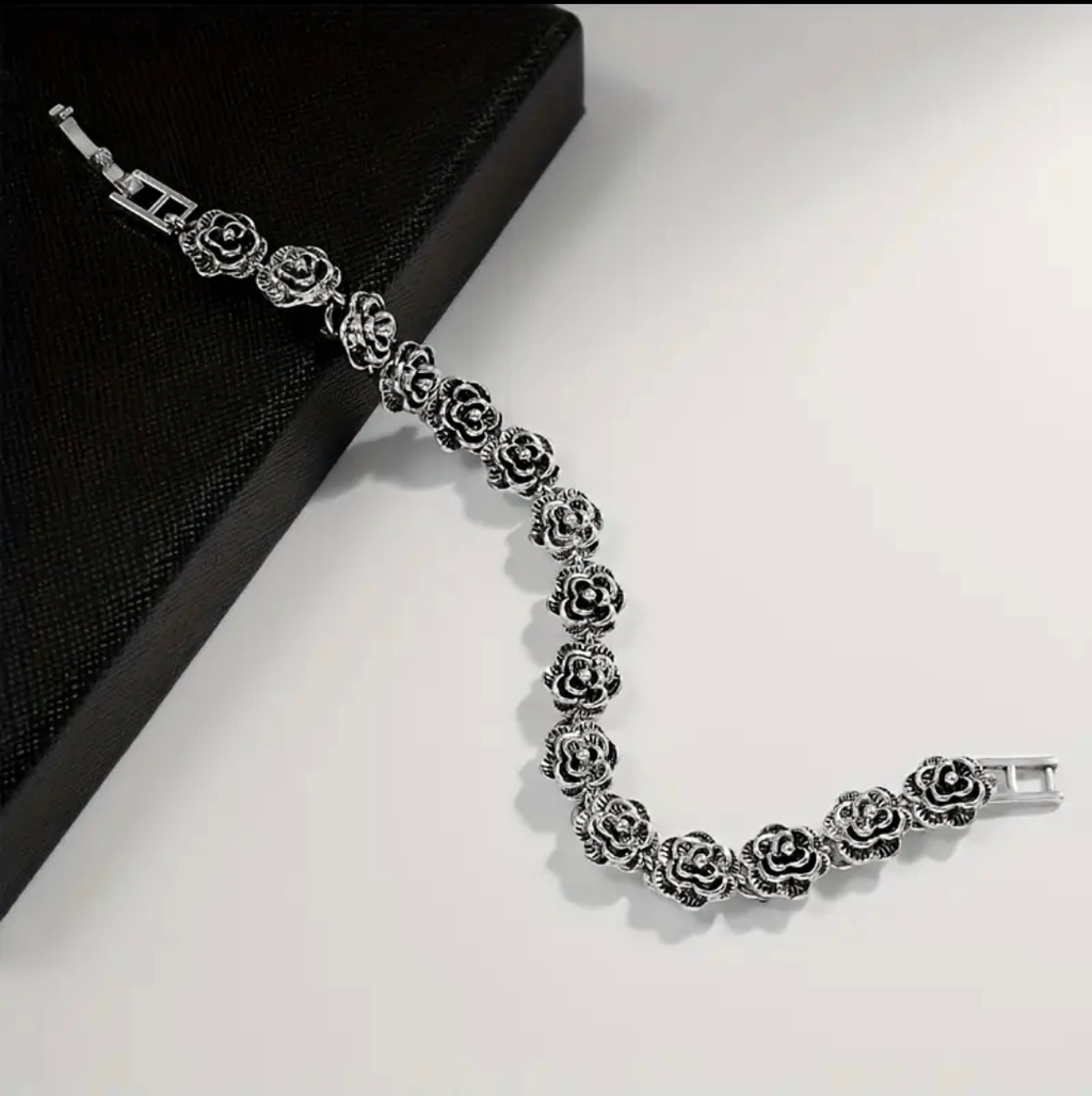 Rose Necklace and Bracelet Set