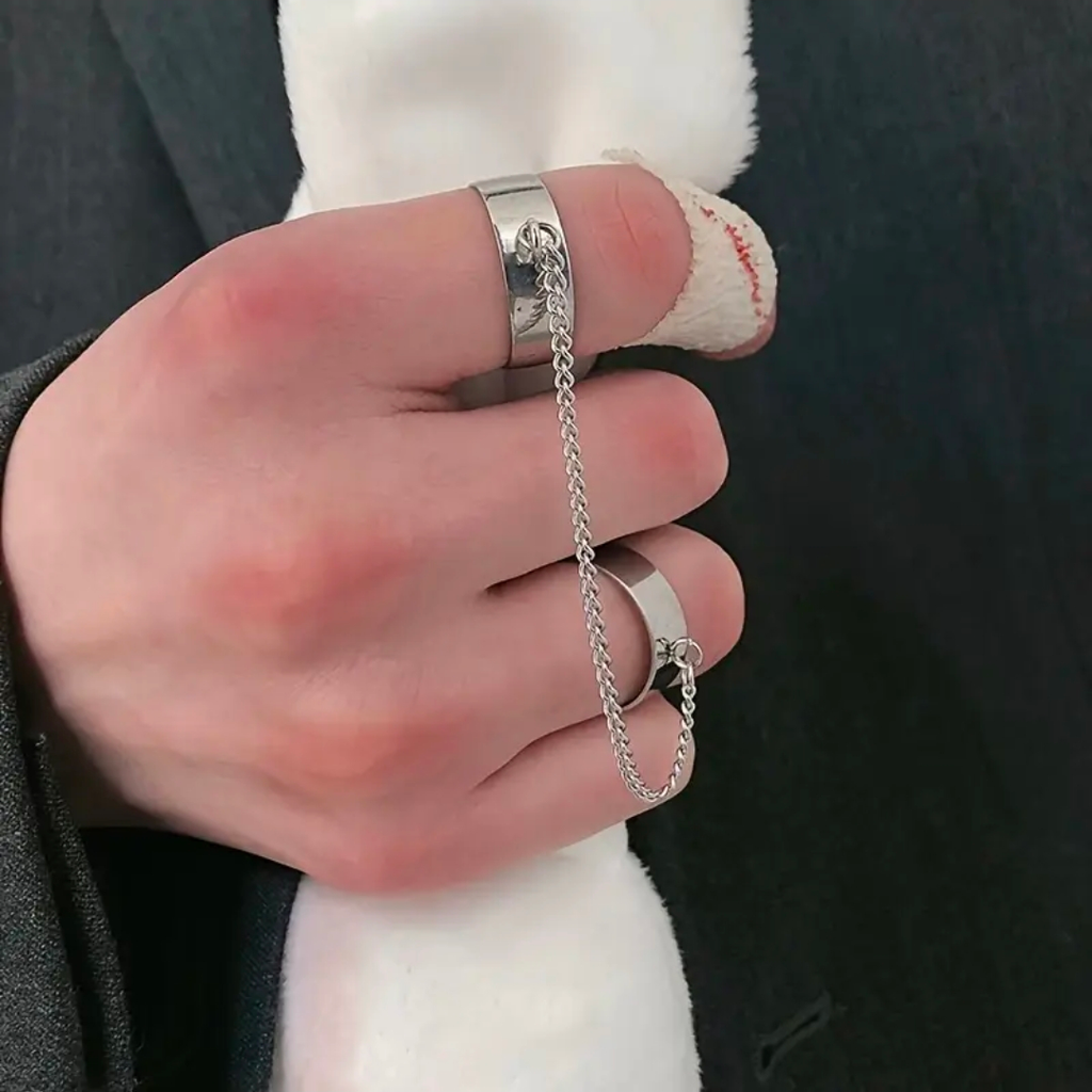 Two finger chained ring
